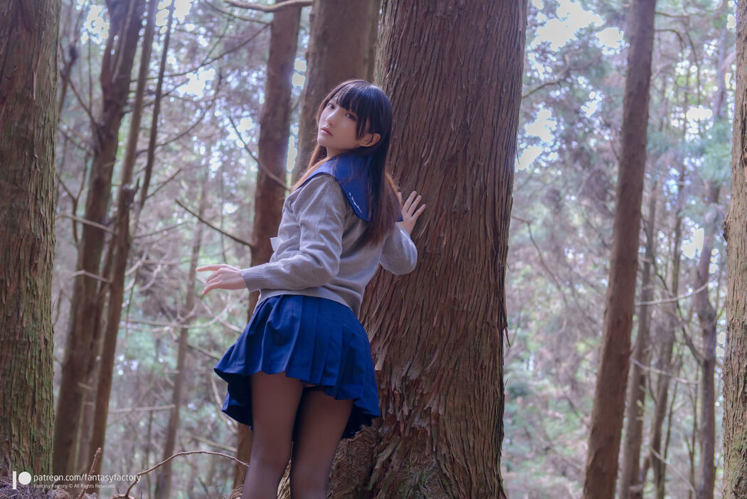 COSER Xiaoding "JK Uniform + Sailor Bunny Outside Shooting" [Fantasy Factory]