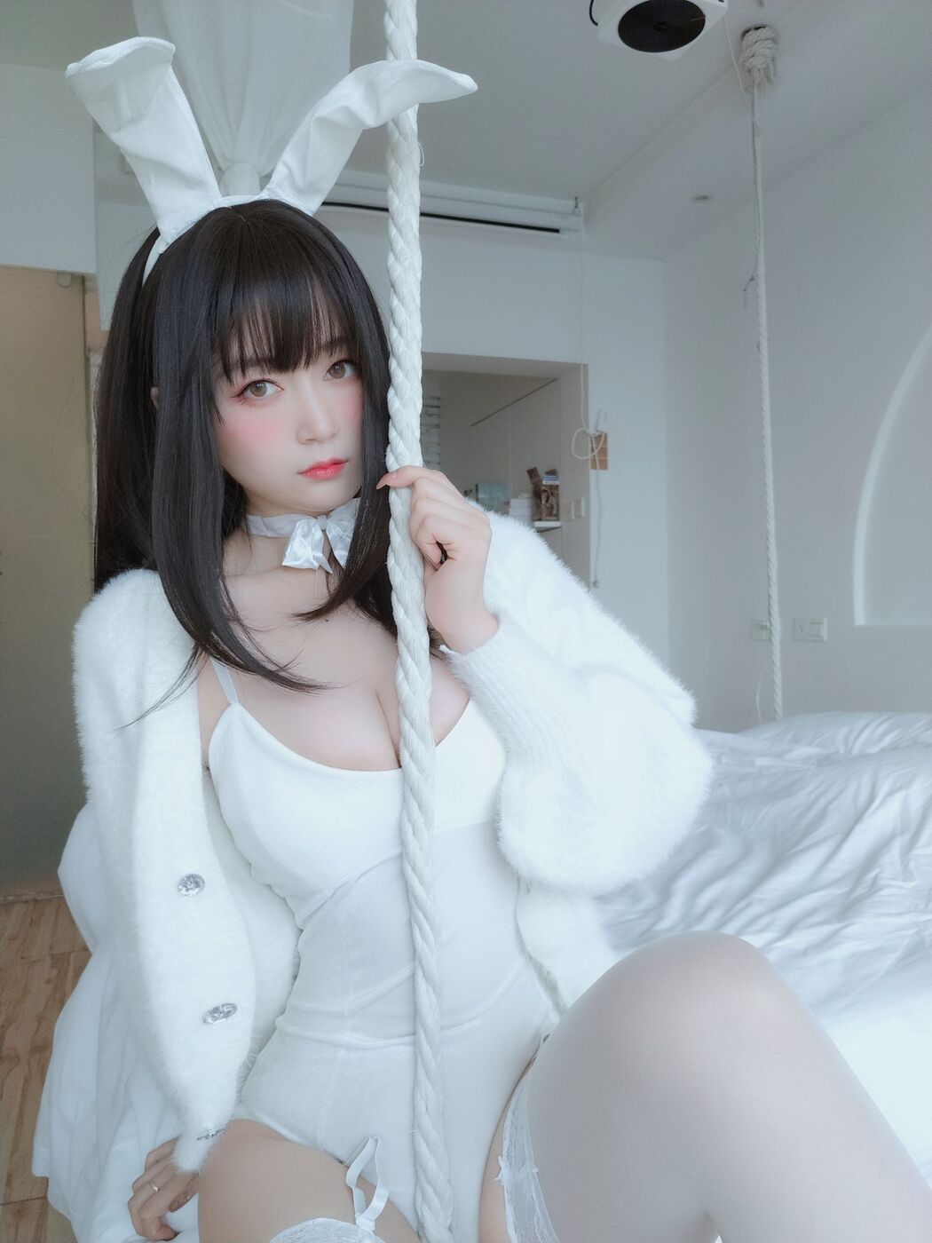 [COS Welfare] Miss Coser Baiyin - White Silk Rabbit