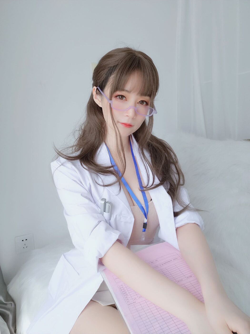 [COS Welfare] Miss Coser Baiyin - Personal Doctor Cover Photo