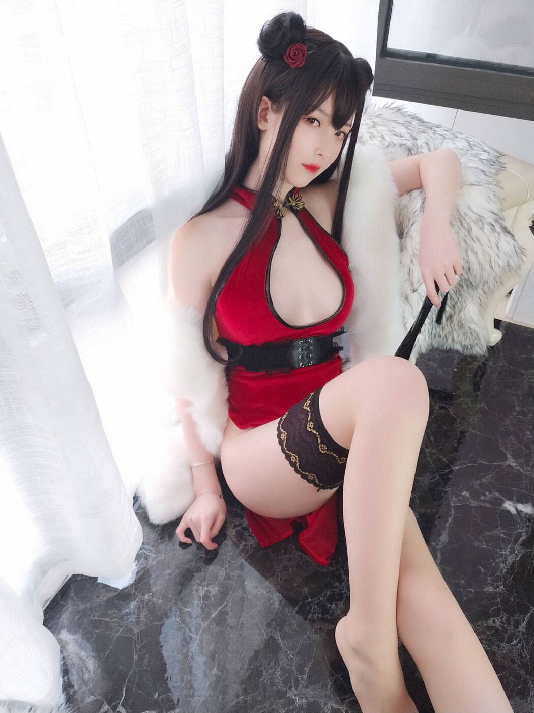 [网红Coser] Yi Xiaoyangze "Crescent Moon Red Rose"