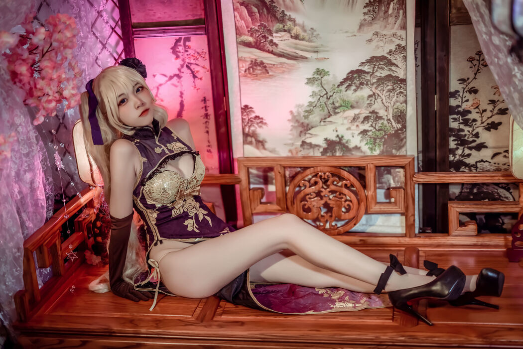 Coser Erzo Nisa "Golden Lotus" Cover Photo