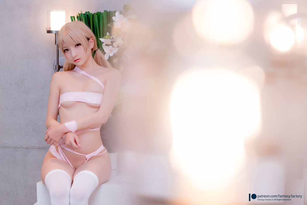 COSER Xiaoding "Bicycle Girl Vinyl Sexy Net Shirt" [Fantasy Factory]