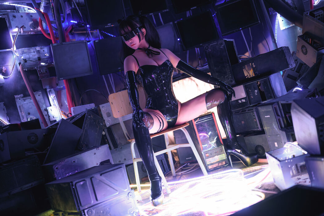 [Net Red Coser Girl] Hold Mo Zi aa "Sexy Shiny Gelcoat"