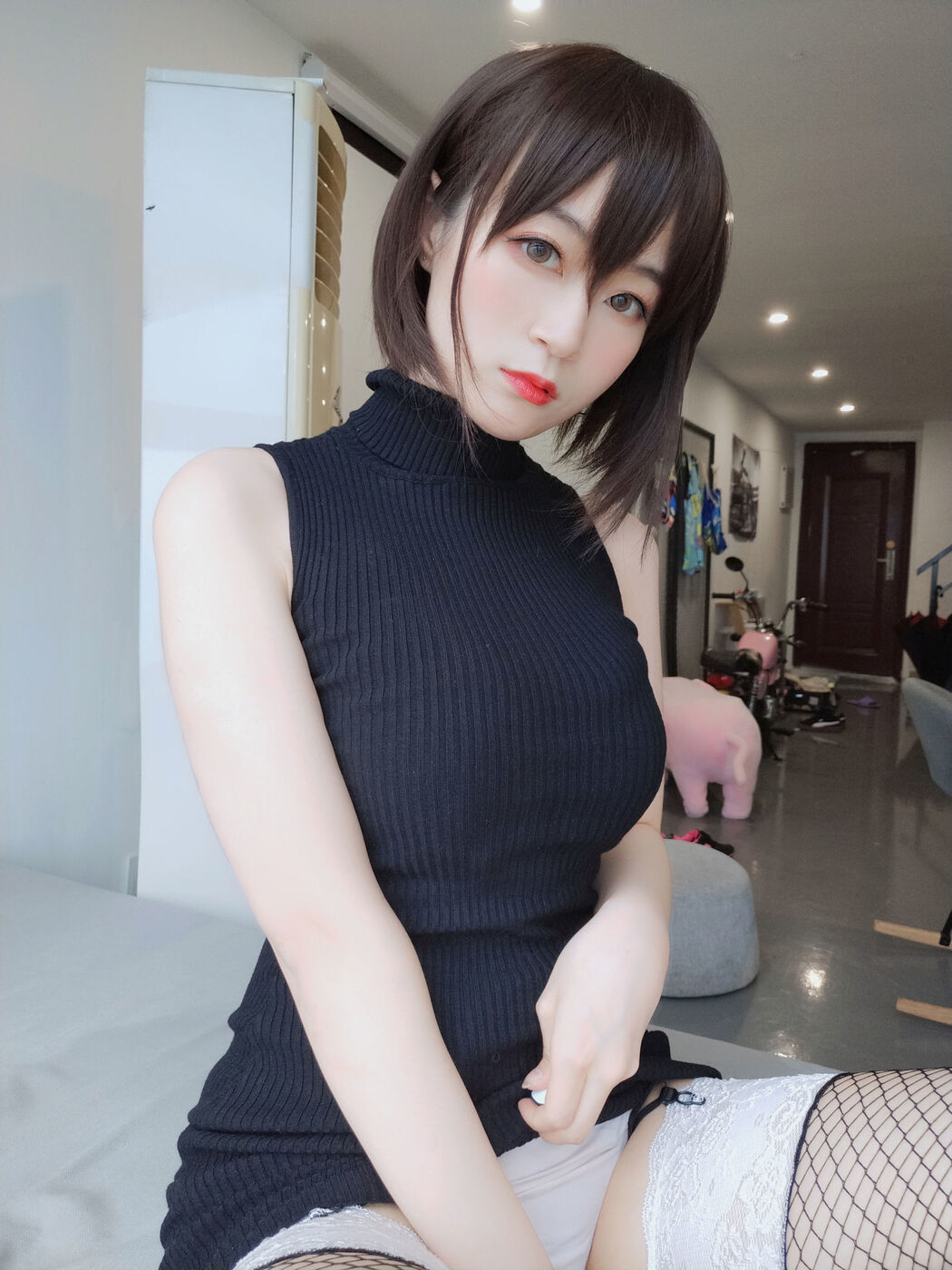 COSER Silver 81 "Black Bag Hip Skirt" [COSPLAY Girl]
