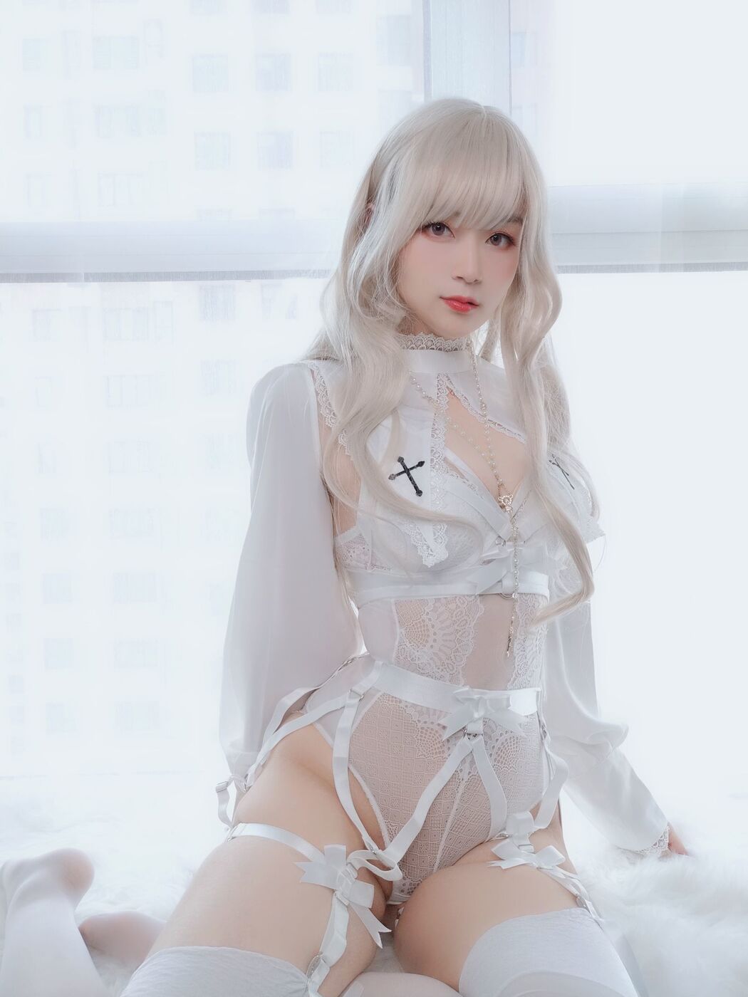 COSER Silver 81 "Pure White Saint" [COSPLAY Girl]