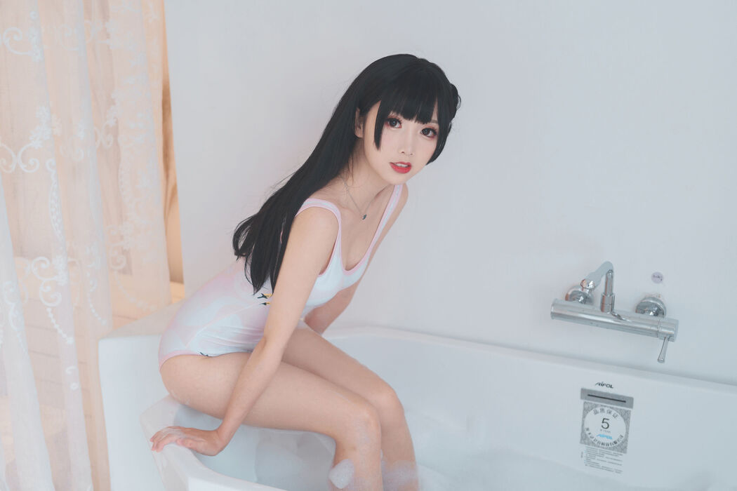 [COS Welfare] Cute and Popular Coser Noodle Fairy - Bathtub Bubble