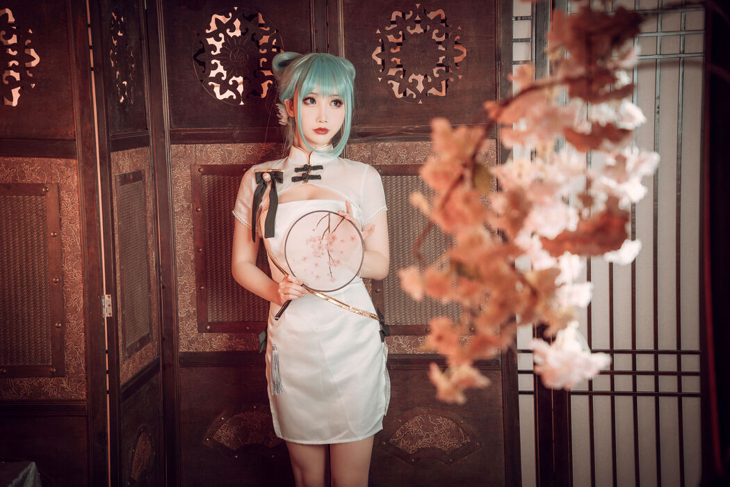 [COS Welfare] Cute and Popular Coser Noodle Fairy - Hatsune Cheongsam