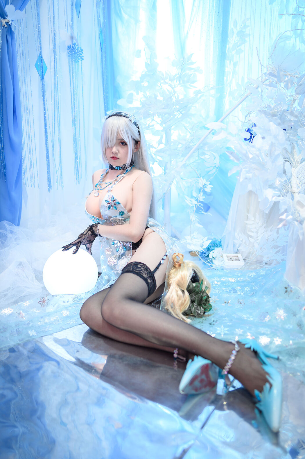 Coser Akisoso "The Queen"