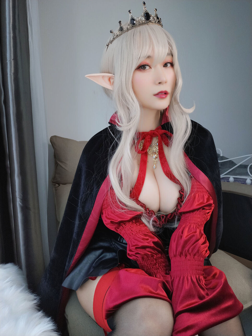 COSER Silver 81 "Royal Vampire" [COSPLAY Girl]