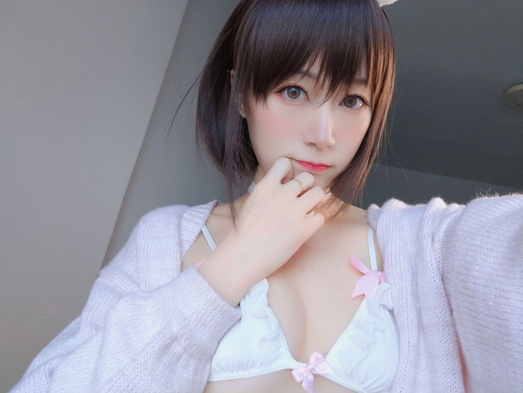 COSER Silver 81 "Cute Rabbit" [COSPLAY Girl] Cover Photo