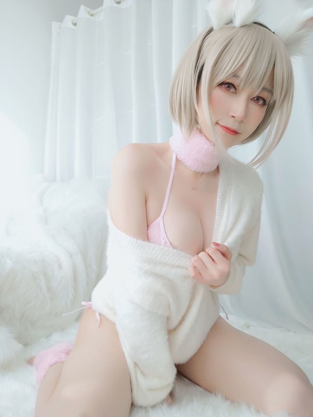 Miss Coser Silver 81 "Little White Rabbit"