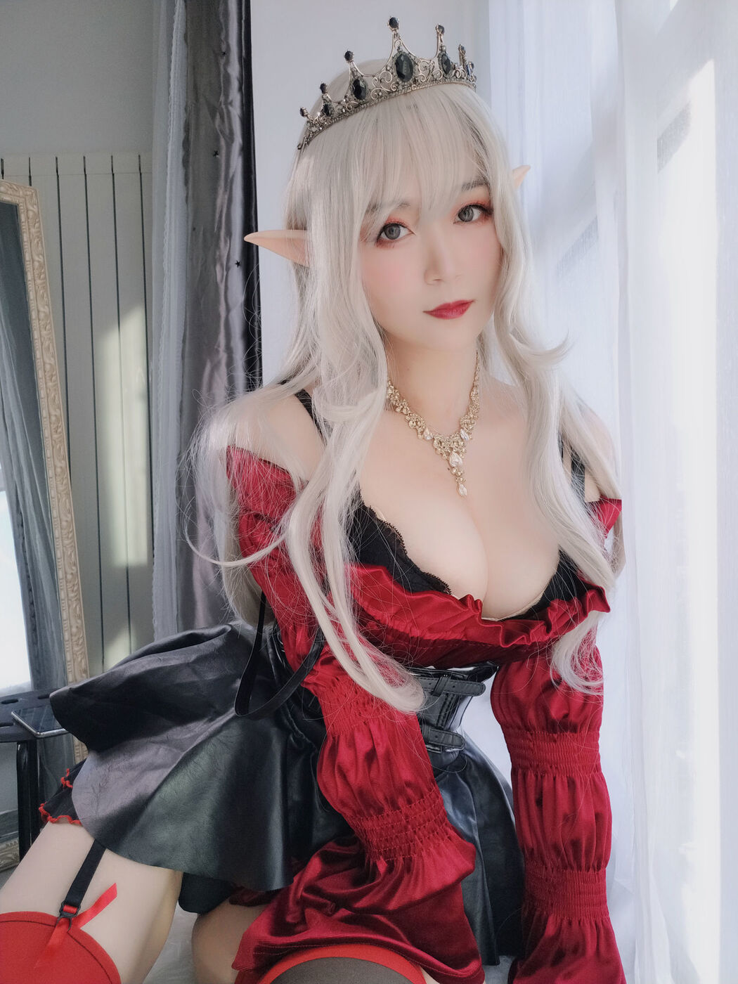 COSER Silver 81 "Royal Vampire" [COSPLAY Girl]