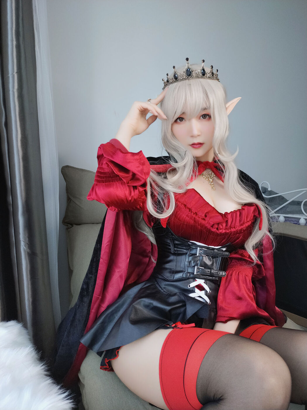 COSER Silver 81 "Royal Vampire" [COSPLAY Girl]