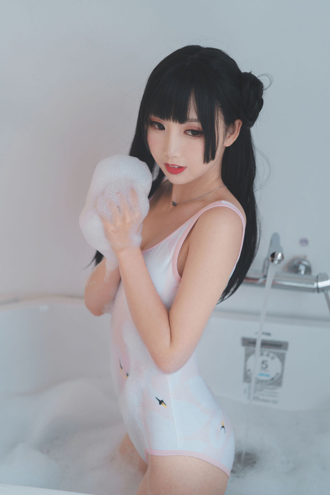 [COS Welfare] Cute and Popular Coser Noodle Fairy - Bathtub Bubble