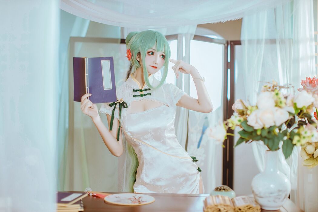 [COS Welfare] Coser Yiyi - Hatsune Shaohua