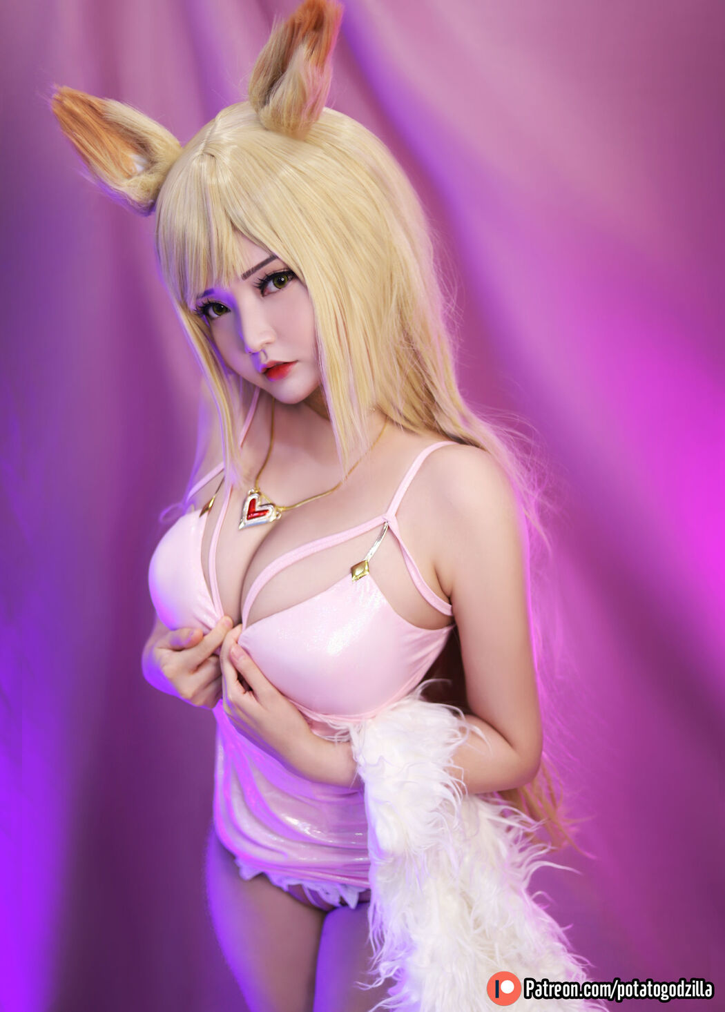 [COS Welfare] Miss Coser Potato Godzilla - KDA Ahri