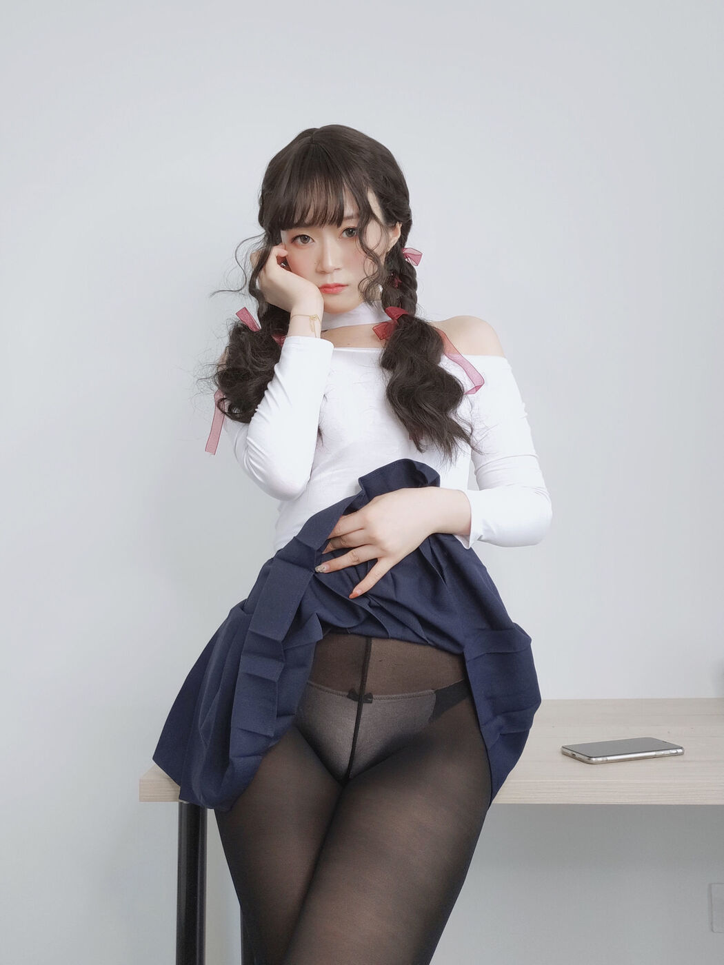 COSER Silver 81 "Big Sister Next Door's Black Silk 2" [COSPLAY Girl]