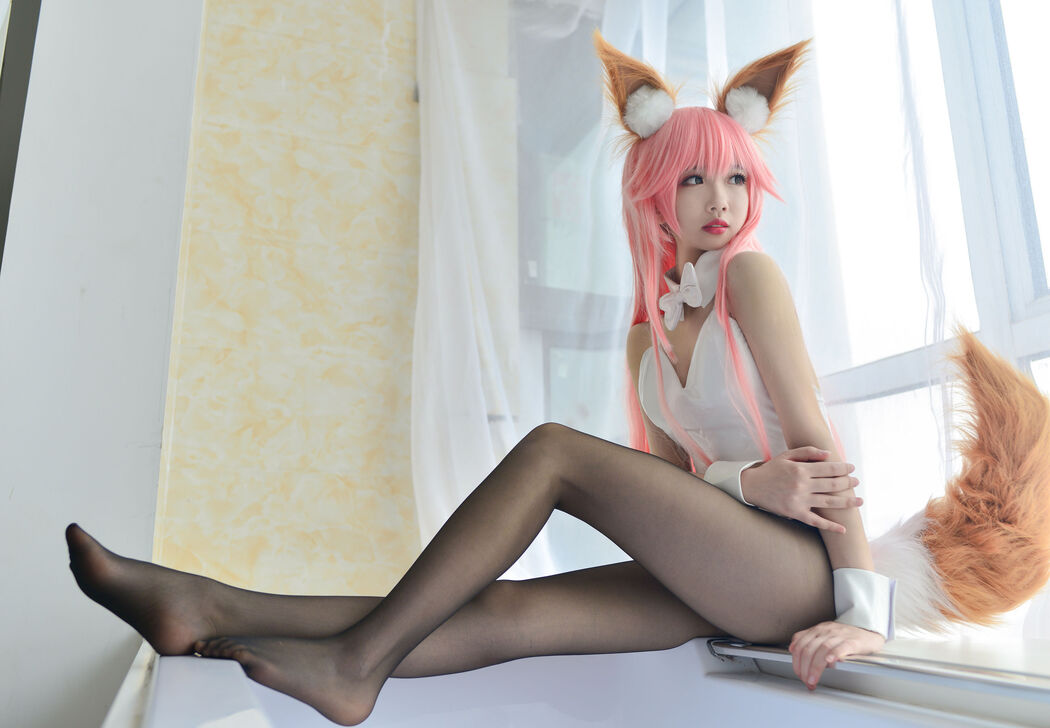 Miss Coser, Xueqi, "The Bunny Girl before Yuzao"