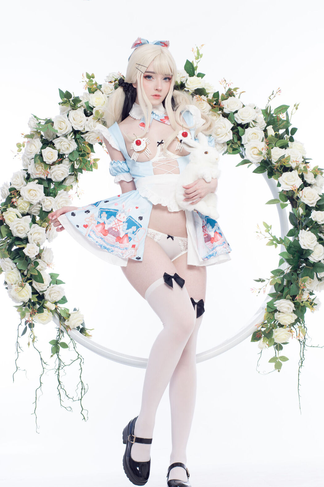 Coser@Candy_Ball – Alice in Easterland