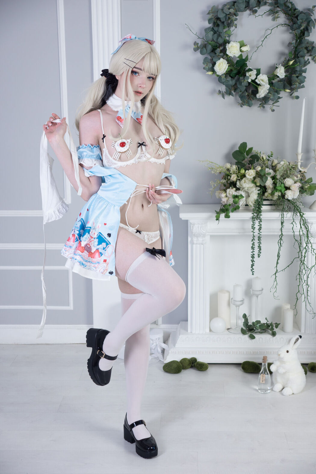 Coser@Candy_Ball – Alice in Easterland