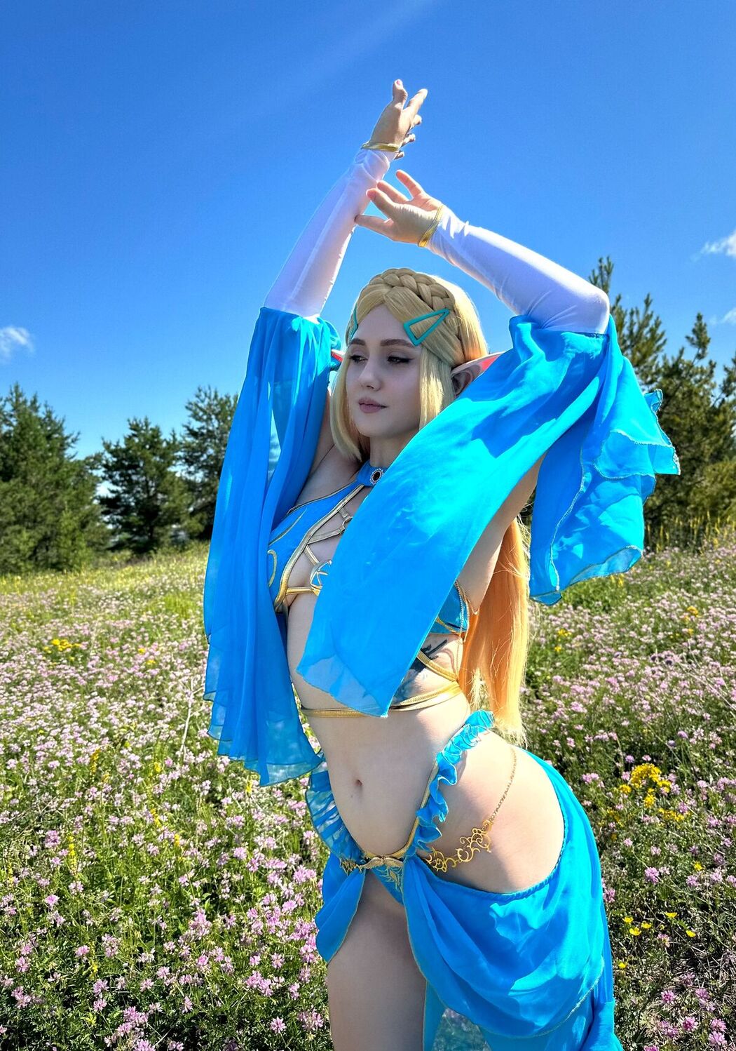 Coser@Jyu San – Princess Zelda Gerudo Outfit Part1