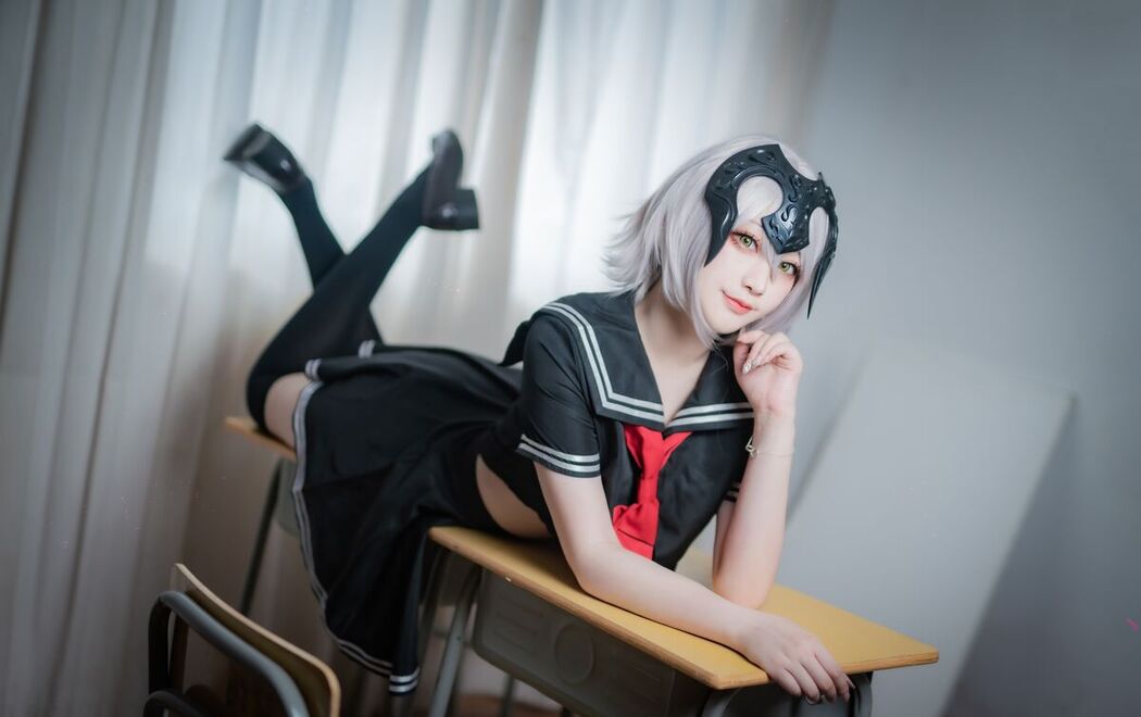 Coser@Halo_酱 – 黑贞校服