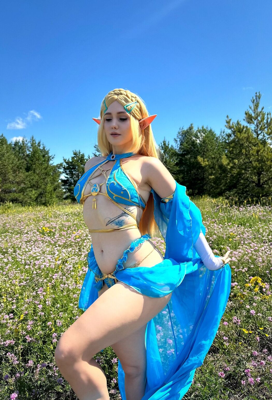 Coser@Jyu San – Princess Zelda Gerudo Outfit Part1