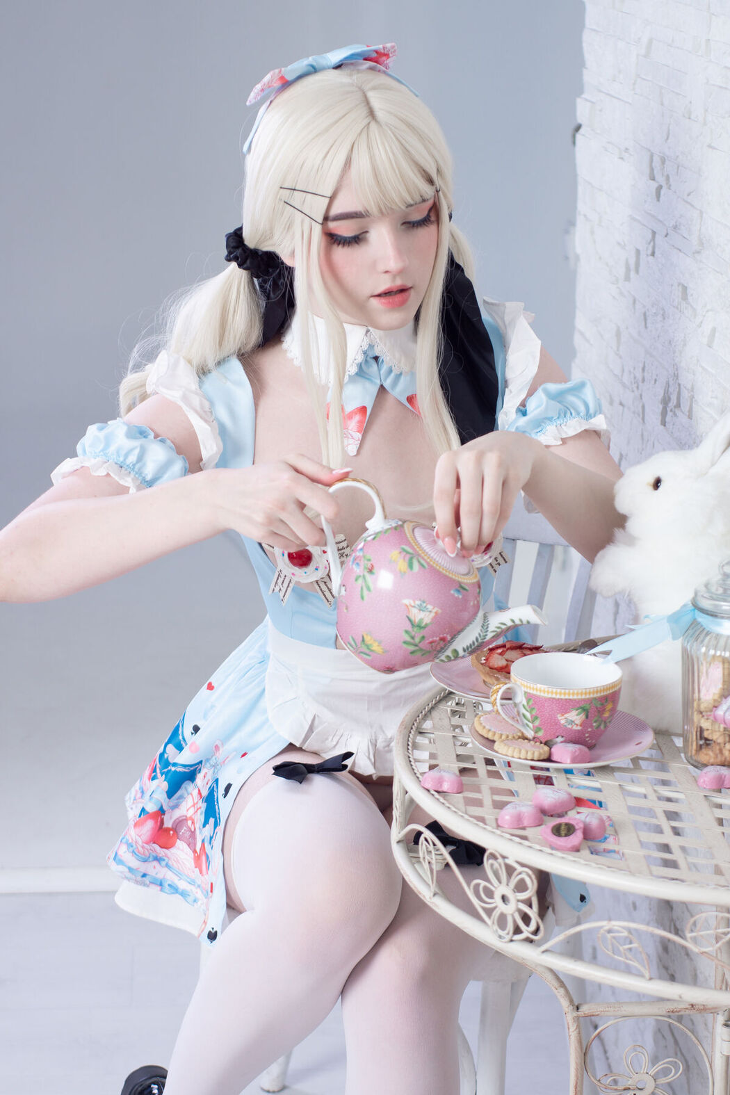 Coser@Candy_Ball – Alice in Easterland