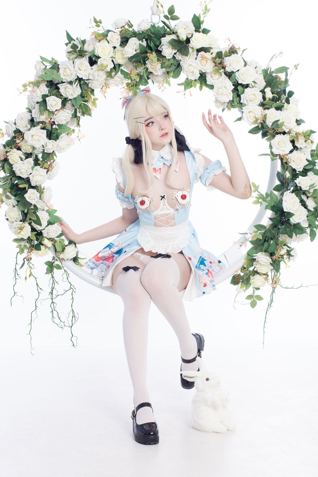 Coser@Candy_Ball – Alice in Easterland