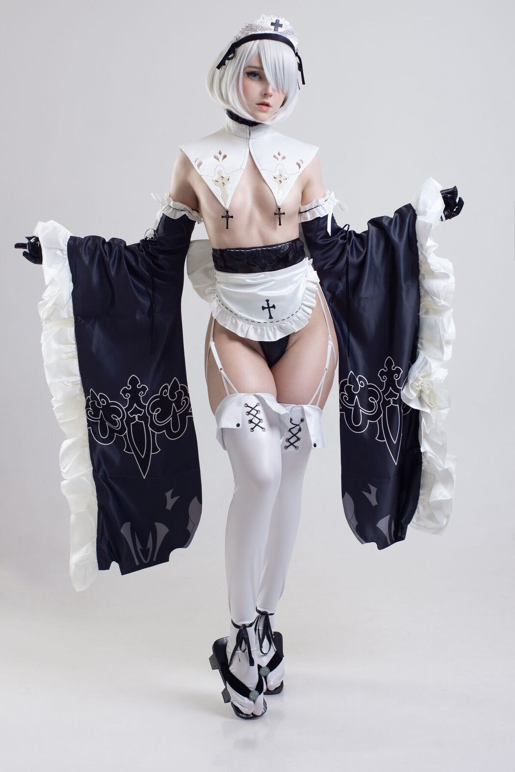 Coser@Candy_Ball &#8211; Maid 2B