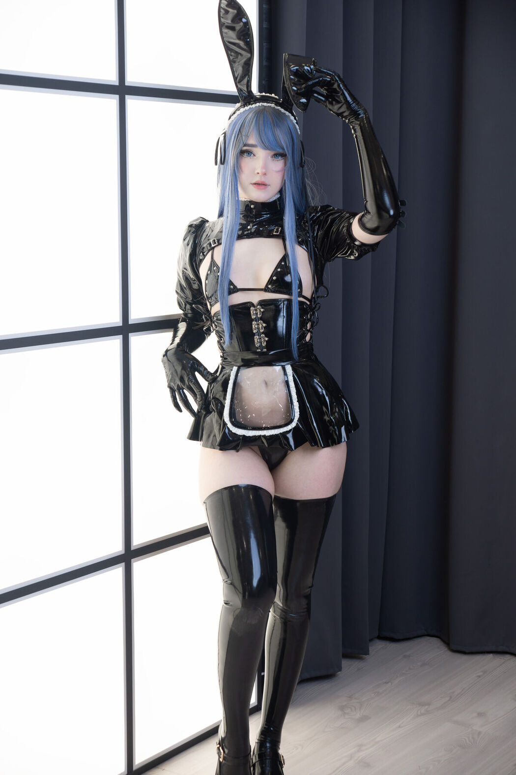 Coser@Candy_Ball &#8211; Latex Bunny Twins