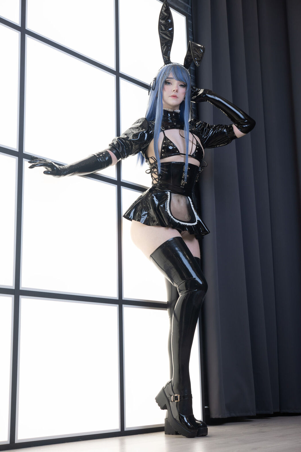 Coser@Candy_Ball &#8211; Latex Bunny Twins