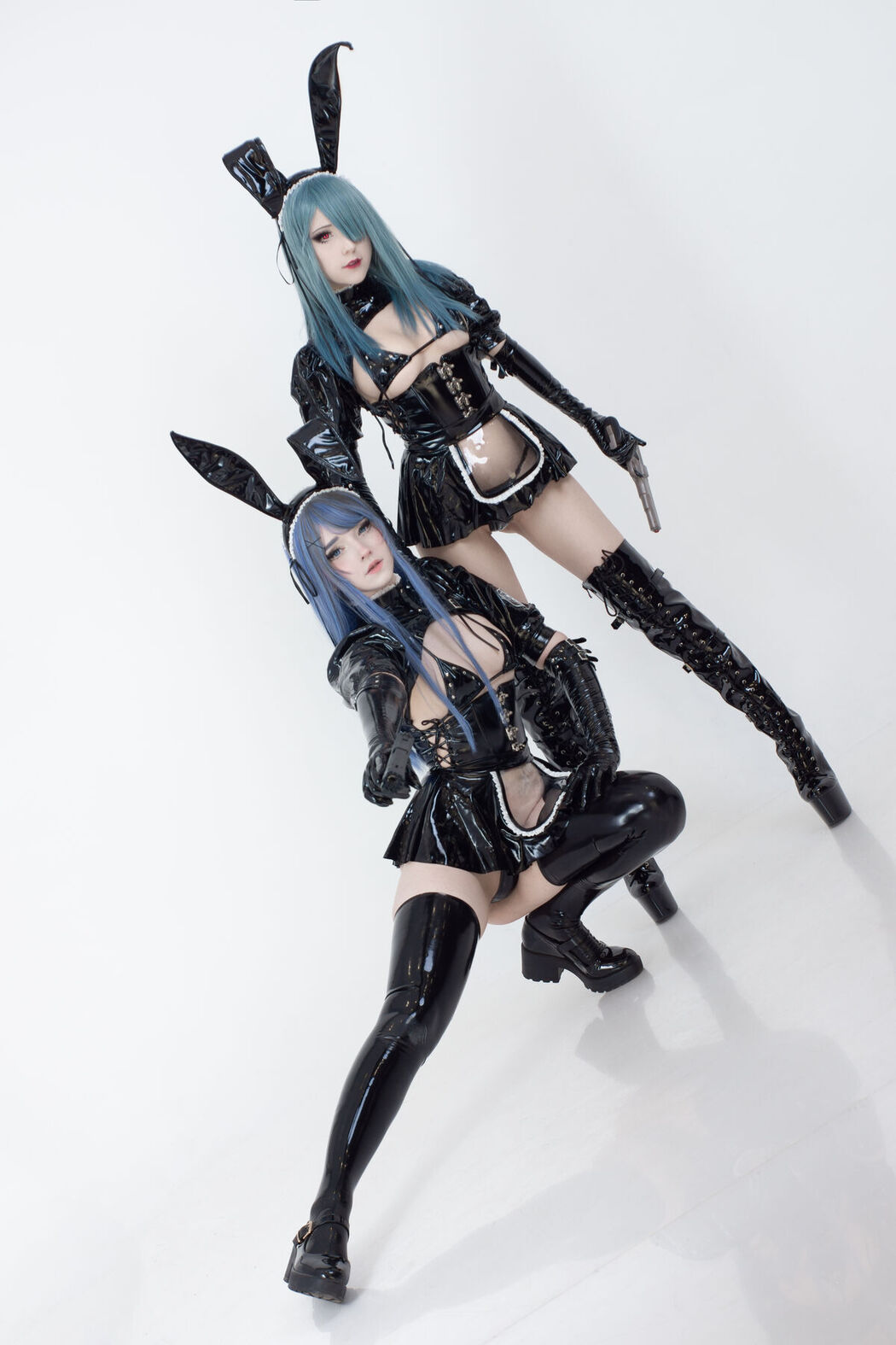 Coser@Candy_Ball &#8211; Latex Bunny Twins