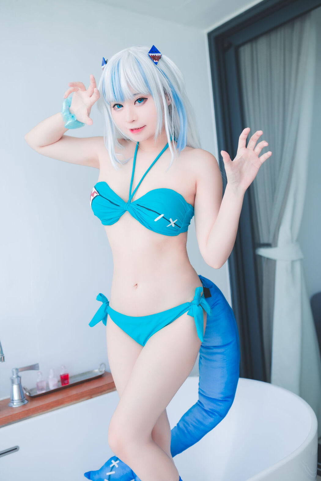 Coser@MeenFox &#8211; Gawr Gura Swim