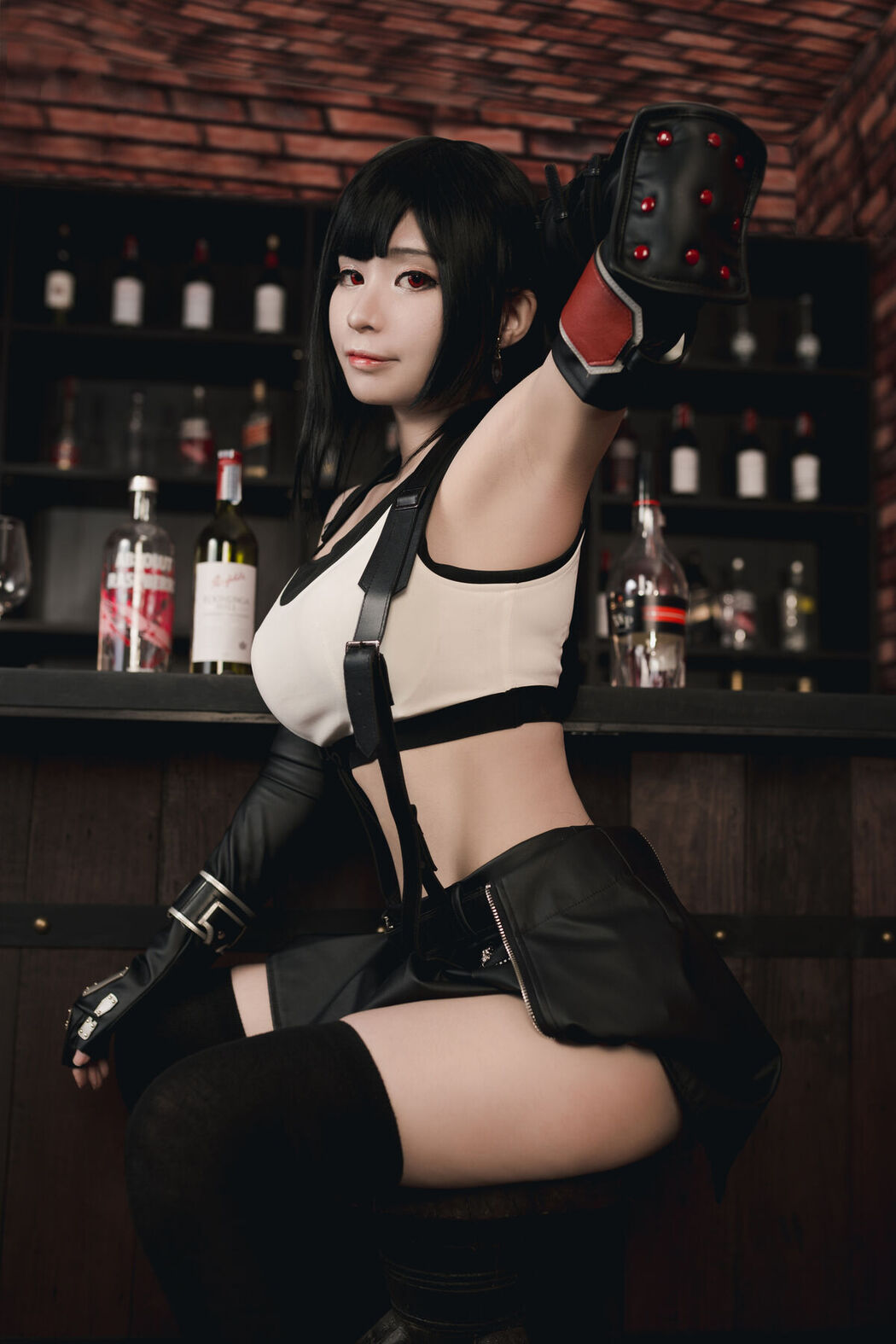 Coser@MeenFox &#8211; Tifa Lockhart Photobook Digital Remake And Sexy