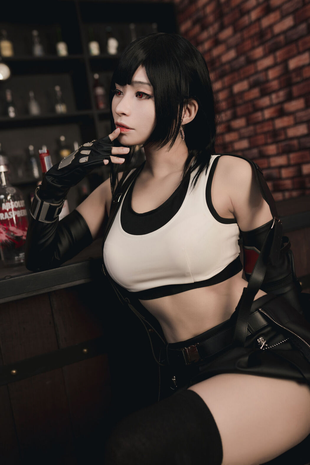 Coser@MeenFox &#8211; Tifa Lockhart Photobook Digital Remake And Sexy