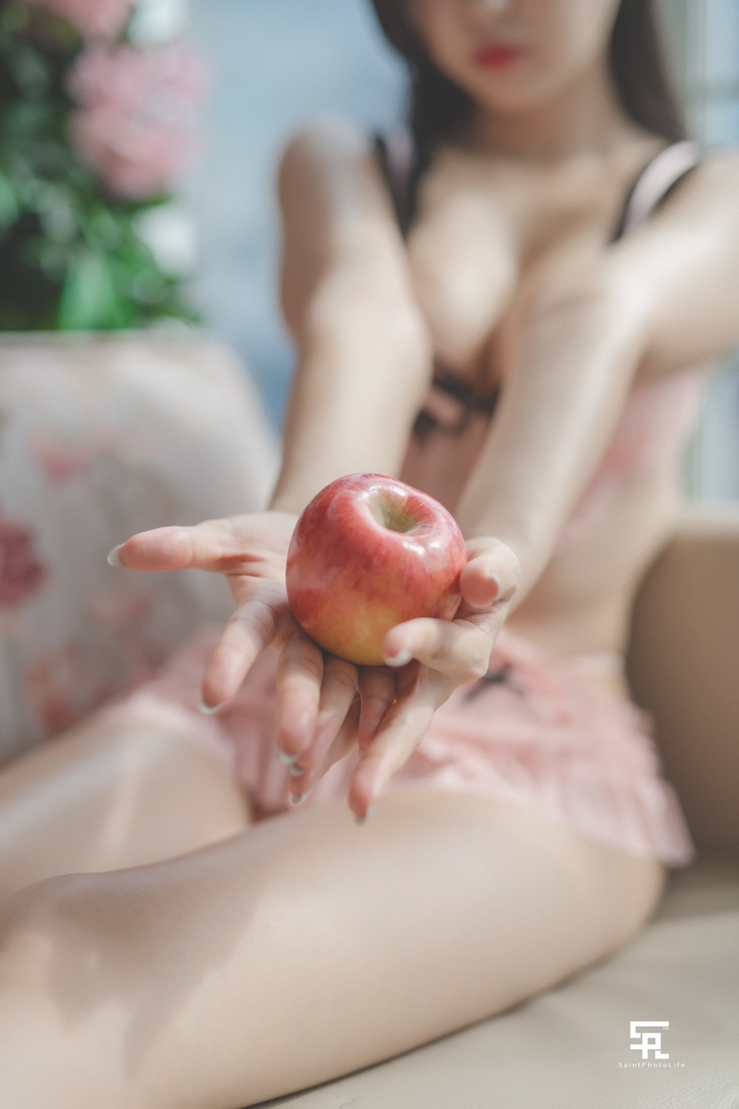 Zenny 신재은, [SAINT Photolife] &ldquo;Tenderly&rdquo; Set.02