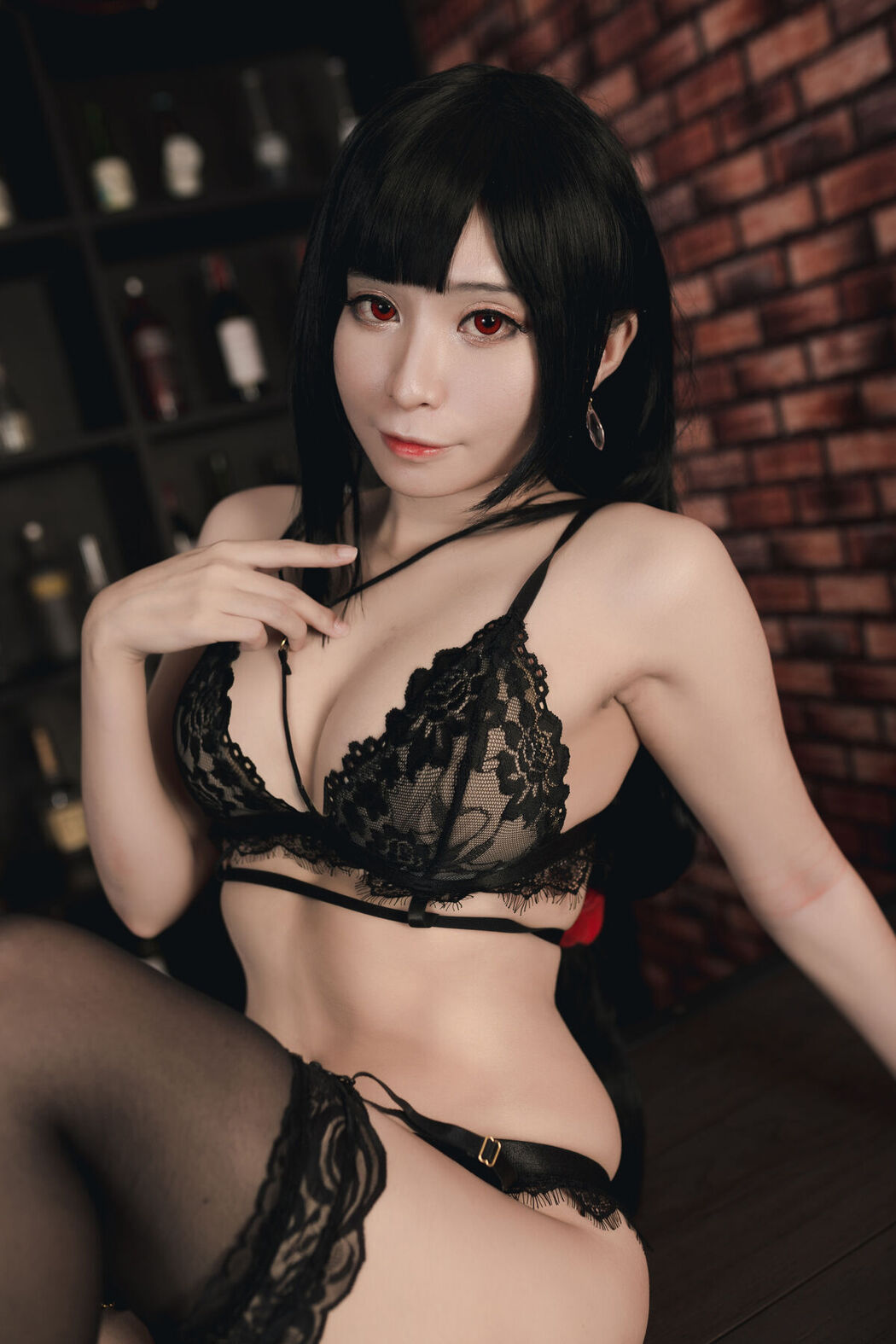 Coser@MeenFox &#8211; Tifa Lockhart Photobook Digital Remake And Sexy