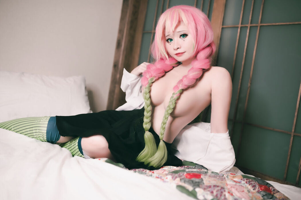 Coser@MeenFox &#8211; Mitsuri Kanroji Onsen Version 18