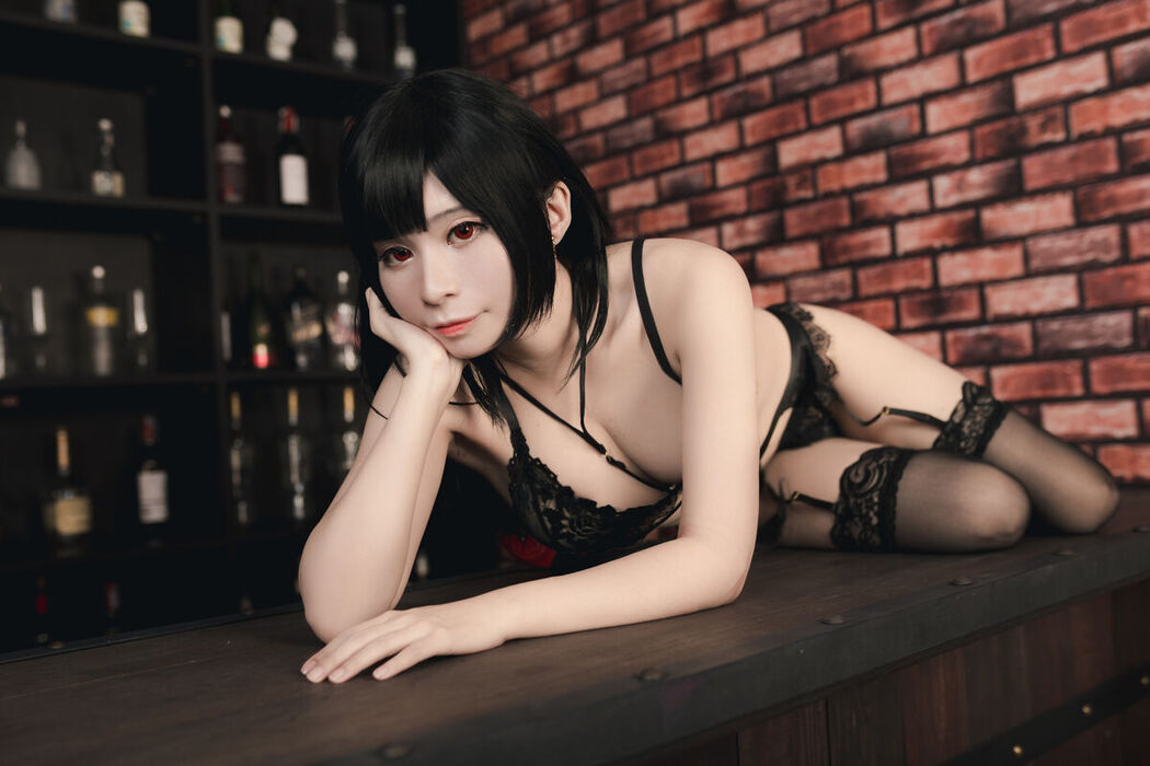 Coser@MeenFox &#8211; Tifa Lockhart Photobook Digital Remake And Sexy