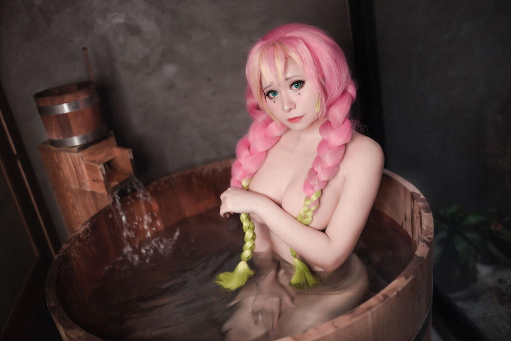 Coser@MeenFox &#8211; Mitsuri Kanroji Onsen Version 18