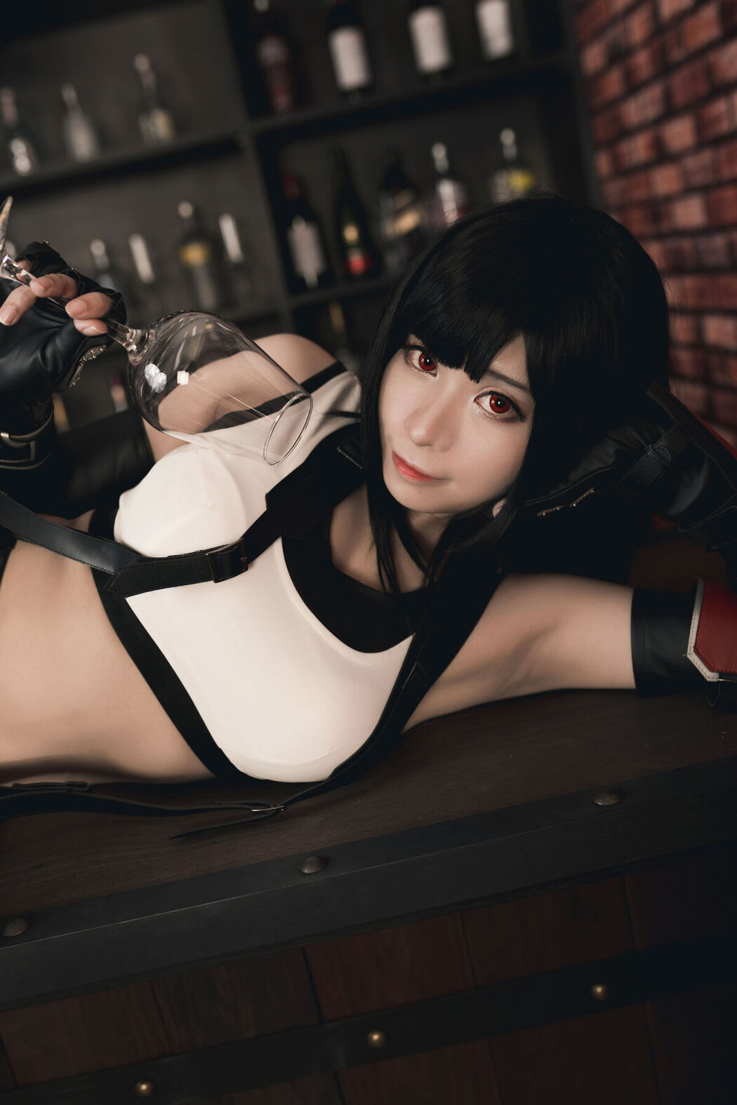 Coser@MeenFox &#8211; Tifa Lockhart Photobook Digital Remake And Sexy