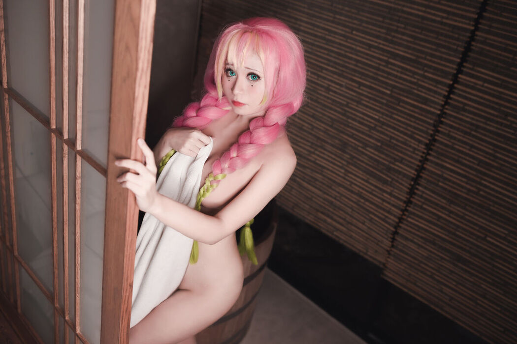 Coser@MeenFox &#8211; Mitsuri Kanroji Onsen Version 18