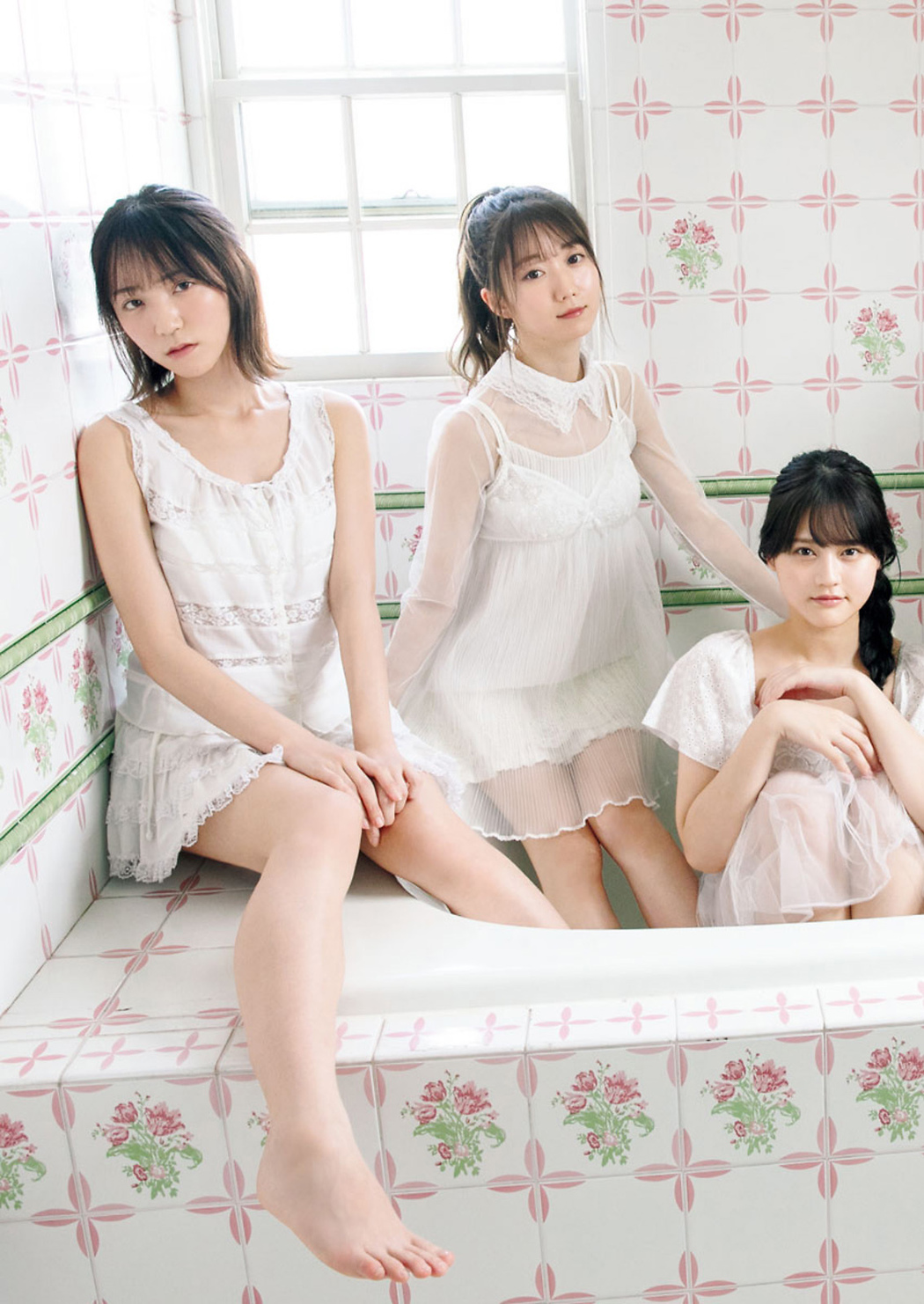 =LOVE, Big Comic Spirits 2021 No.40 (ビッグコミックスピリッツ 2021年40号)