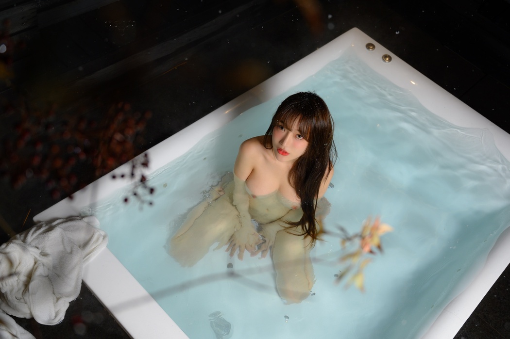 Sakura 사쿠라, [Moon Night Snap] &#8220;Jucy&#8221; Set.03