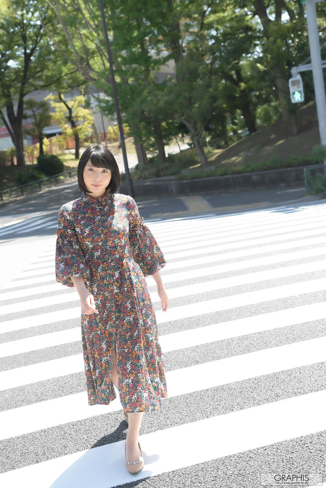 Kaoru Yasui 安位カヲル, [Graphis] Gals BE CHARMED MAKING Cover Photo