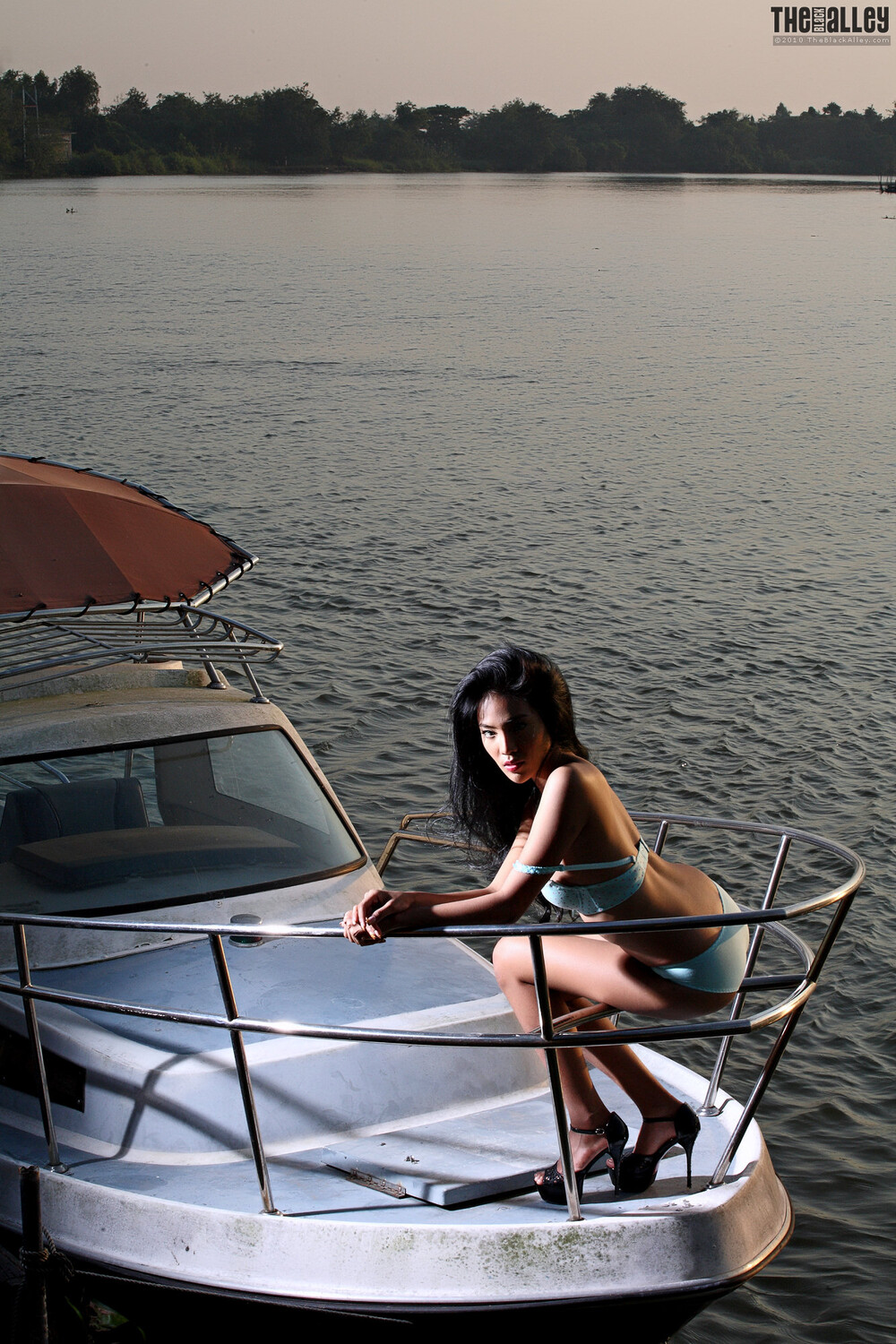 [The Black Alley] Arya Photo Set.18 (2016.01.07)