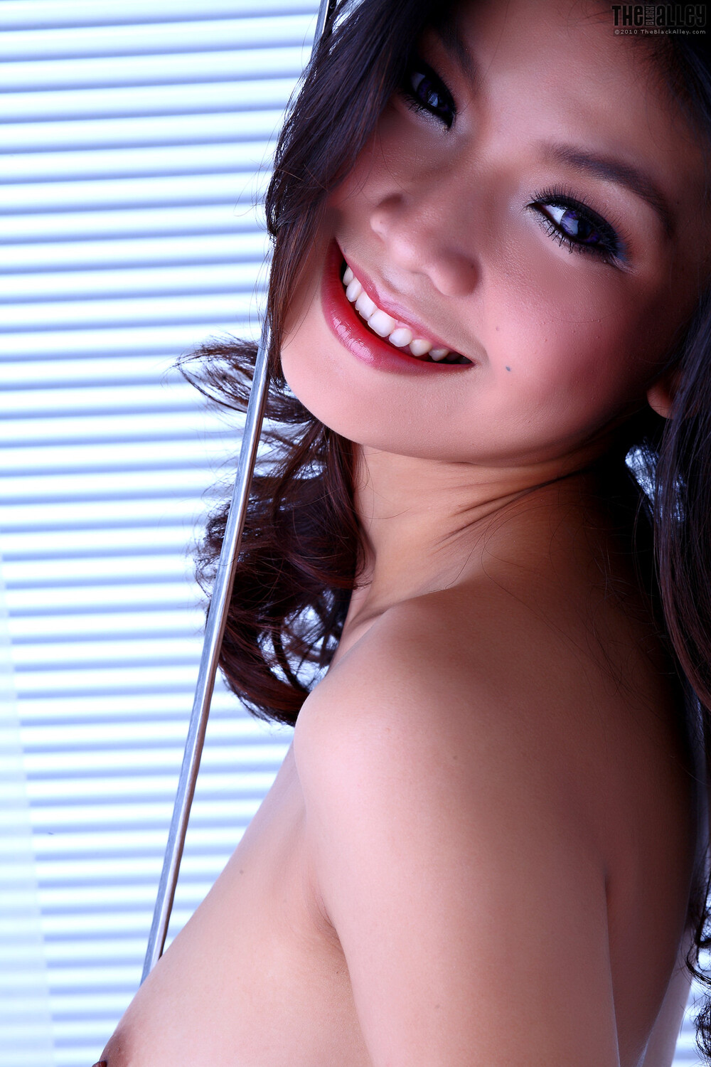 [The Black Alley] Arada Photo Set.01