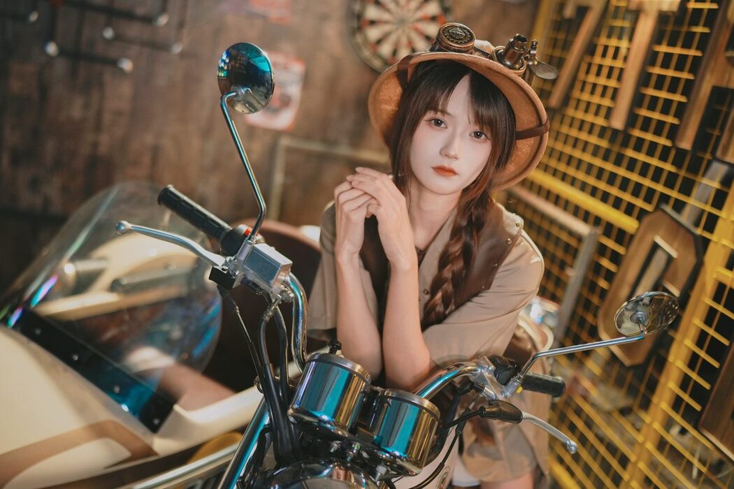 Coser@兔子Zzz不吃胡萝卜 – 跟我一起探险吧