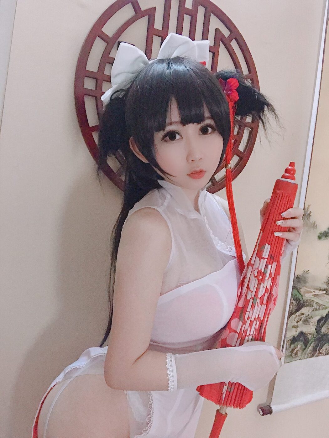 Coser@蜜桃少女是依酱呀 – 爱岩